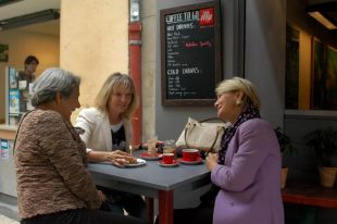 Les 3 femmes de l'équipe PAPer'Art Project