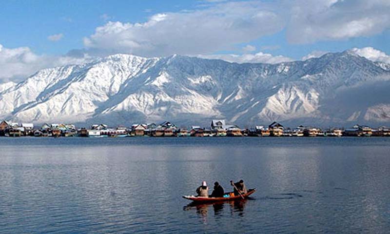 Dal-Lake-travel-guide-for-india